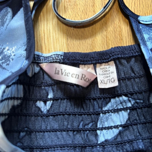 La Vie En Rose Silky Spaghetti Strap Floral Tops - Picture 3 of 7